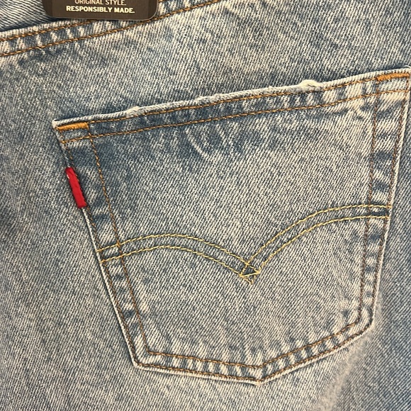 Levis 501 ‘90s jeans - Picture 8 of 16